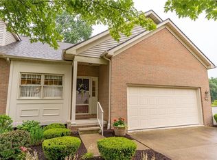 2412 Charing Cross Rd NW #74, Canton, OH 44708