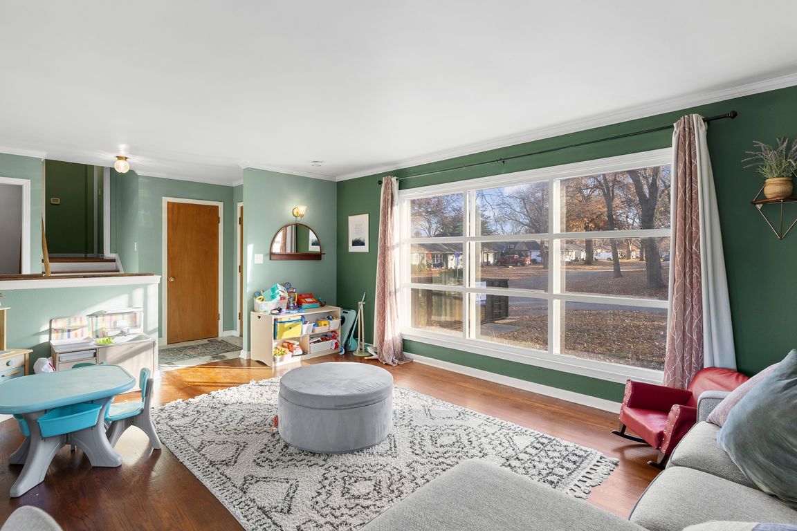 next background image