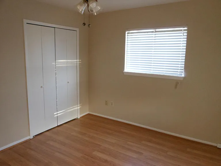 333 Briarwood Dr — Photo 10
