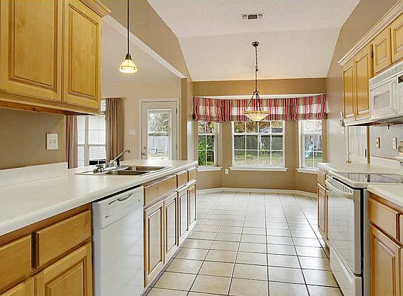 2nd image of 409 Millwood Dr