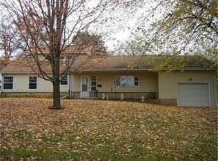 307 S 5th St, Maquoketa, IA 52060