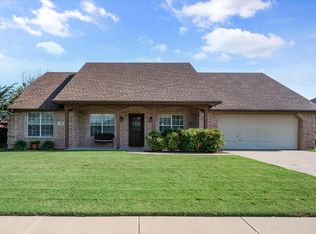 509 Valarie Ln, Midlothian, TX 76065