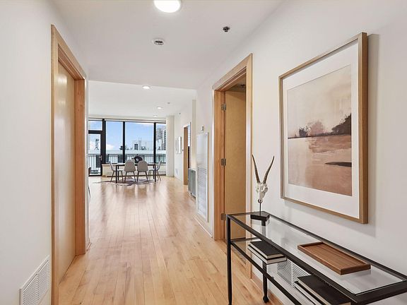 4th image of 740 Portland Ave #1714