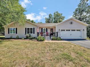 1089 Marie Dr, Huddleston, VA 24104