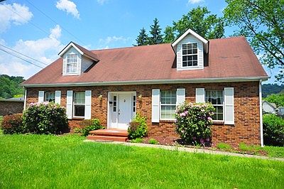 1st image of 141 Phillips Dr