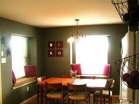 5th image of 3701 Castle Rock Dr