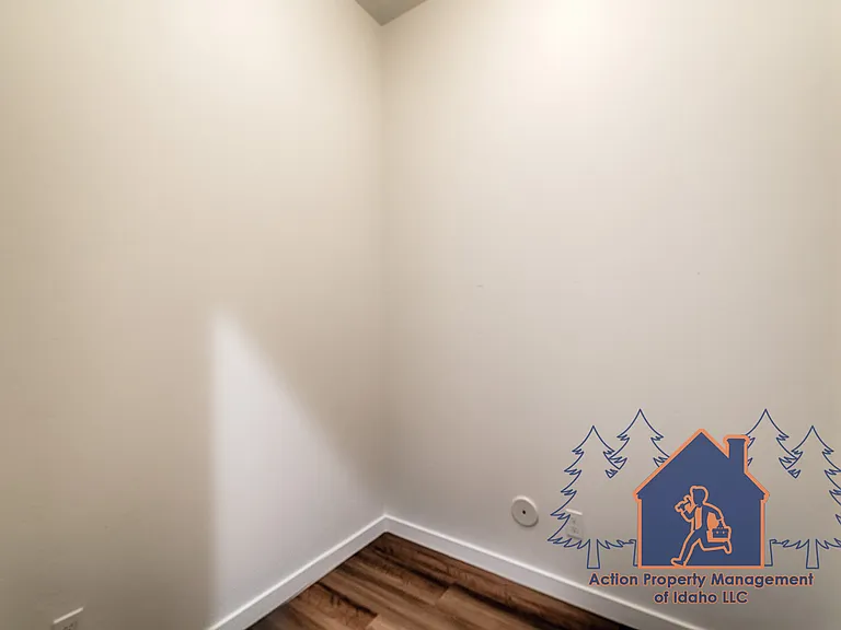 8548 W Lilburn St — Photo 23