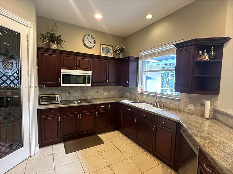 15335 SW 80th Ave — Photo 17