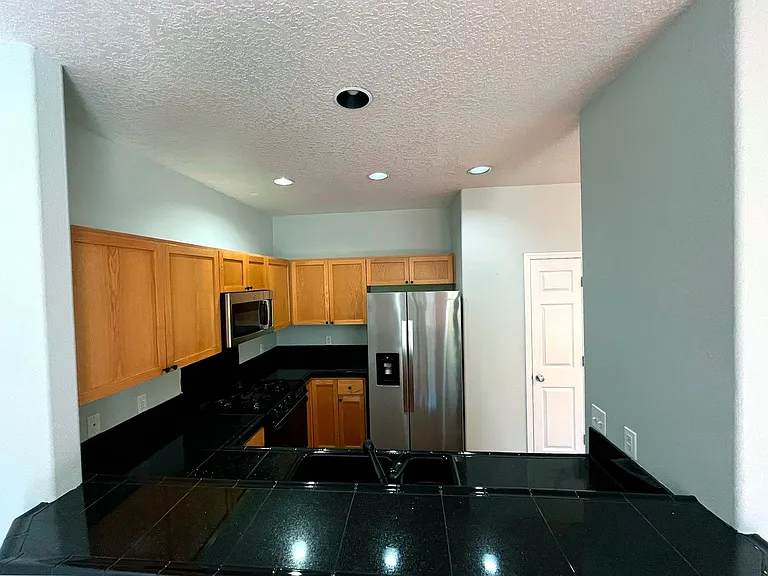 6443 SW 208th Ter — Photo 5