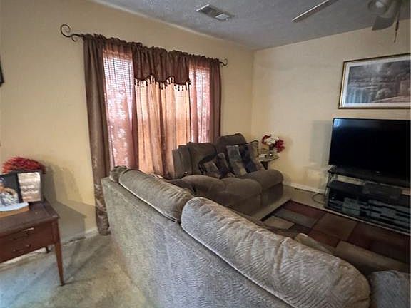 4th image of 311 Silver Spring St