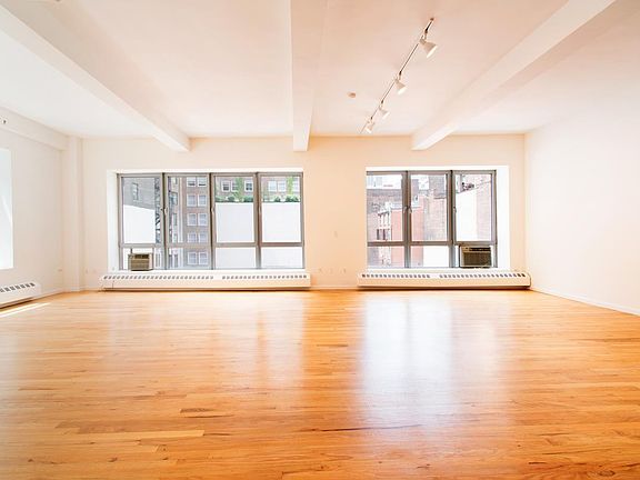 4th image of 80 Nassau St APT 4B