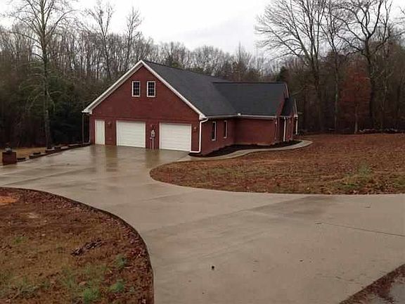 2nd image of 112 Lakefront Pl