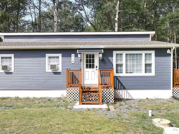 218 Crescent Way, Albrightsville, PA 18210