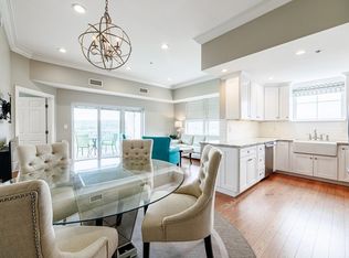 38 Village Rd APT 702, Middleton, MA 01949