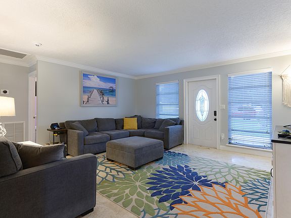 2nd image of 9154 Bloomfield Drive