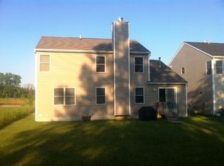 8955 Emerald Hill Dr, Lewis Center, OH 43035