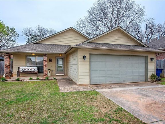 2nd image of 205 Stonewood Dr