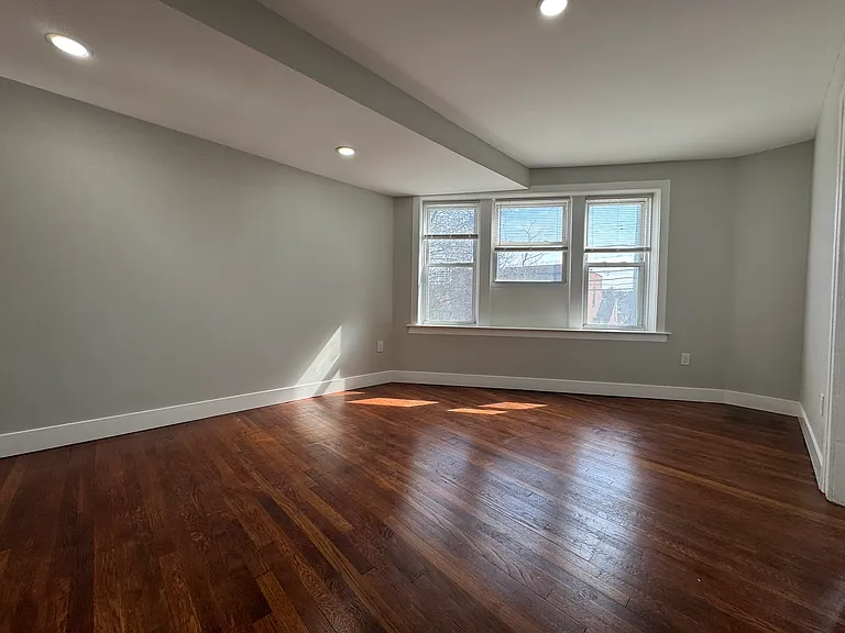 11 Gorham Ave #C302 — Photo 14