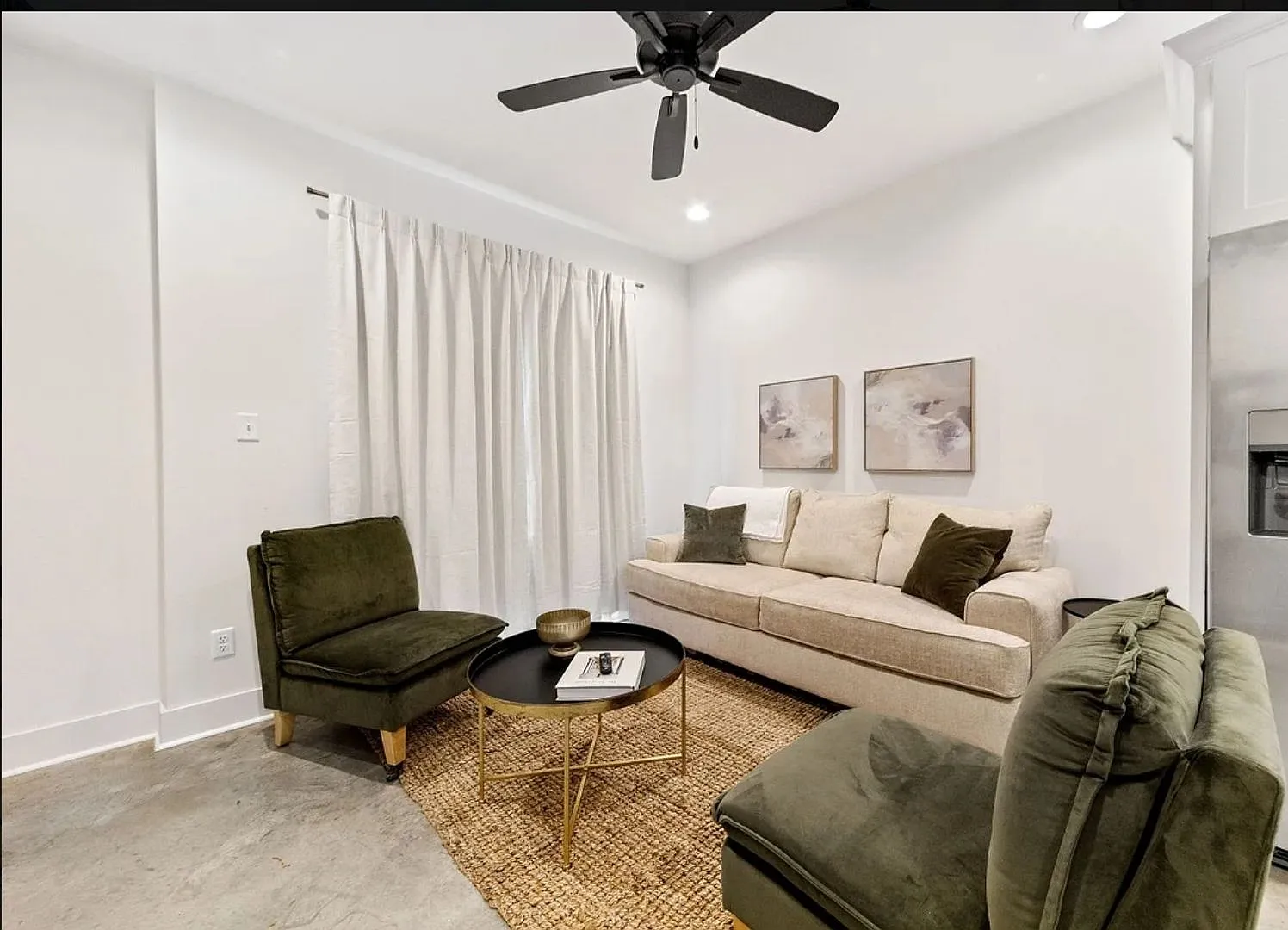 112 Winged Elm Ln Unit A — Photo 3