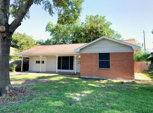 6426 Roos Rd, Houston, TX 77074