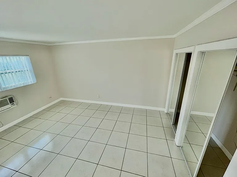 11605-07 Canal Dr #12 — Photo 9