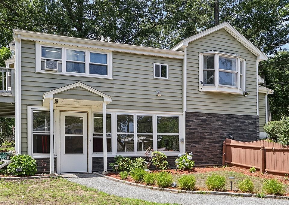 1st image of 54 Oakwood Ave
