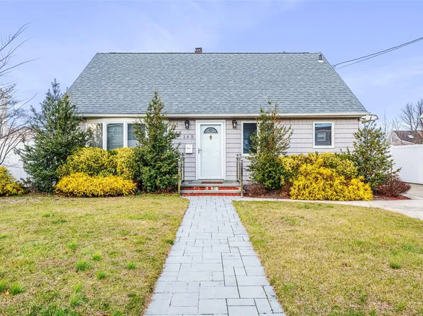 165 Chamberlin Street, Oceanside, NY 11572