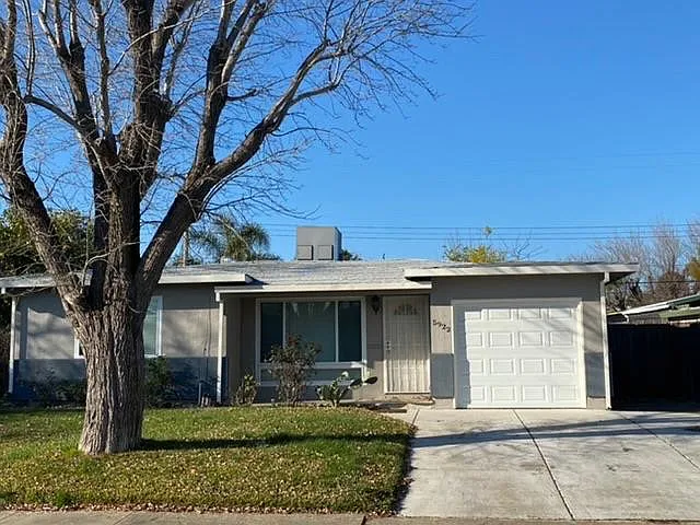 5922 68th St photo 1