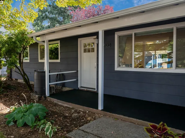 17120 SE Market St, Portland, OR 97233
