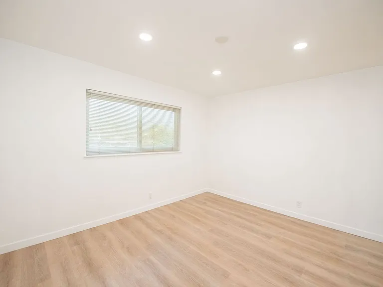 2910 Peppertree Ln — Photo 20