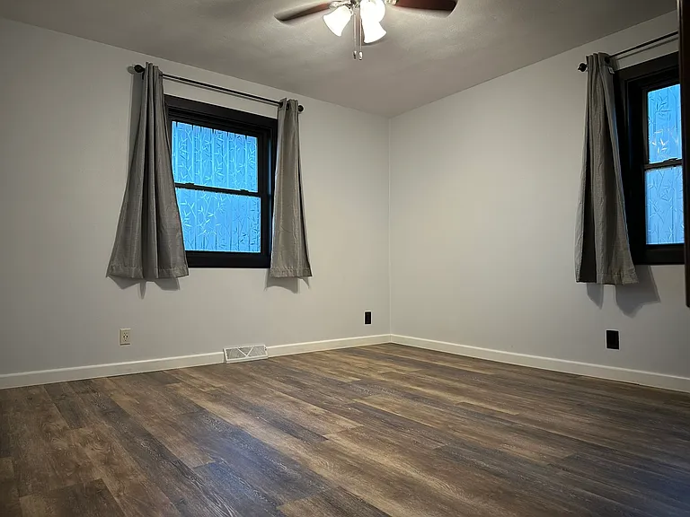 1621 Southridge Dr — Photo 12
