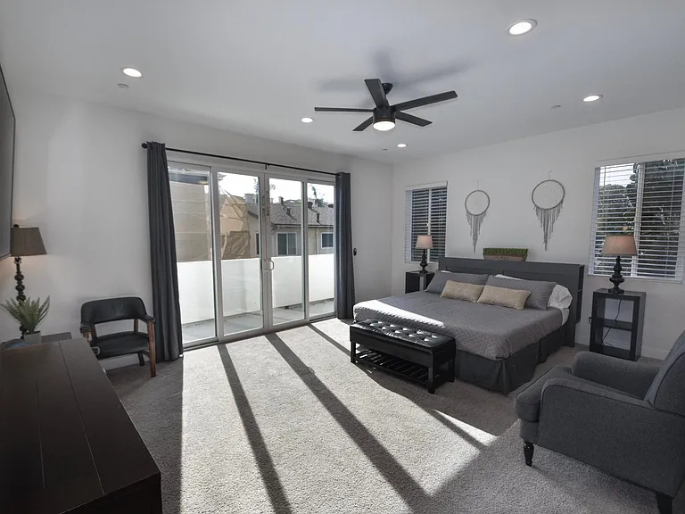 253 Dahlia Ave — Photo 10