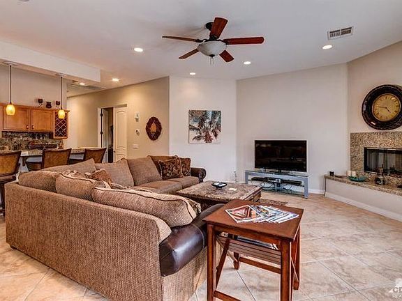 5th image of 54960 Avenida Juarez