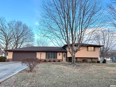 213 N Palm St, Elmwood, IL, 61529