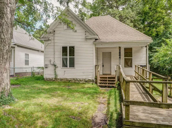1884 N Missouri Avenue, Springfield, MO 65803