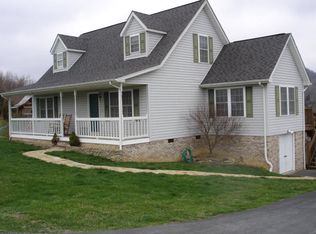 147 Oakhill Ln, Rosedale, VA 24280