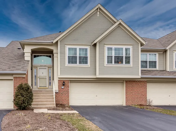 30W091 Penny Ln, Warrenville, IL 60555