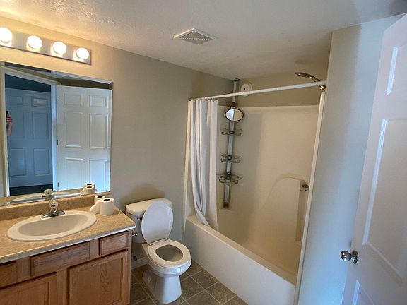 4th image of 1624 W Westbury Way #A