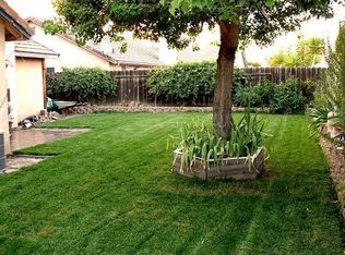 1335 Colombard Dr, Madera, CA 93637