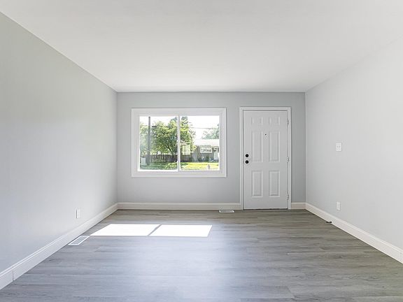 5th image of 421 N West Blvd