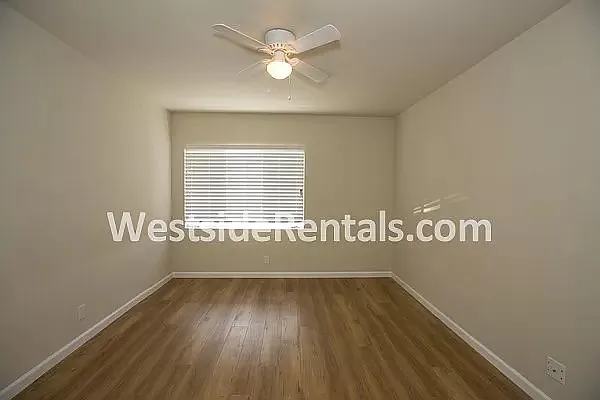 1760 Malcolm Ave #1760 — Photo 7