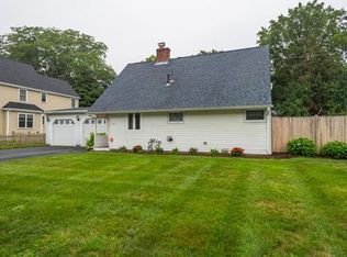 12 Hardwick Rd, Natick, MA 01760