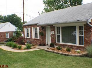 7029 Greenholly Dr, Saint Louis, MO