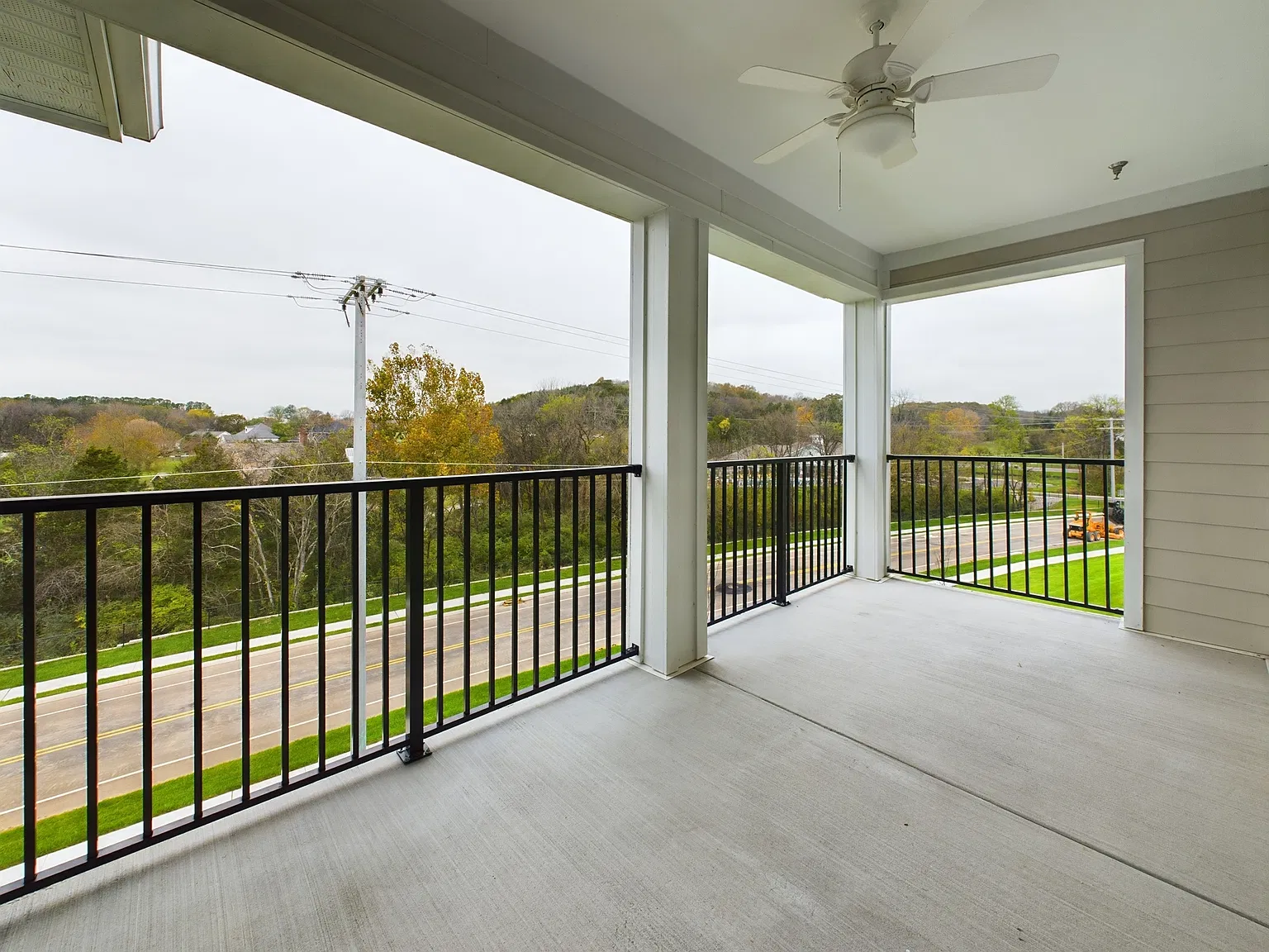 2 bed, 1267 sqft, $1,879 — Photo 3