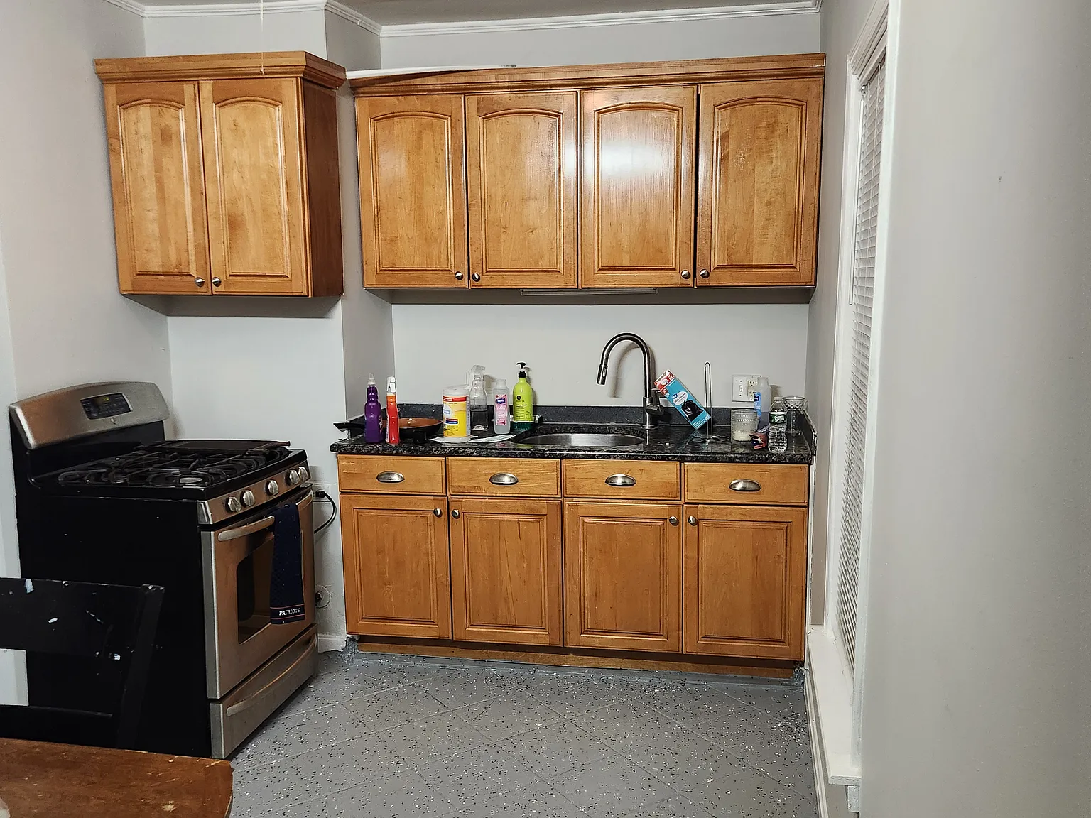 3 bed, 960 sqft, $2,750 — Photo 4
