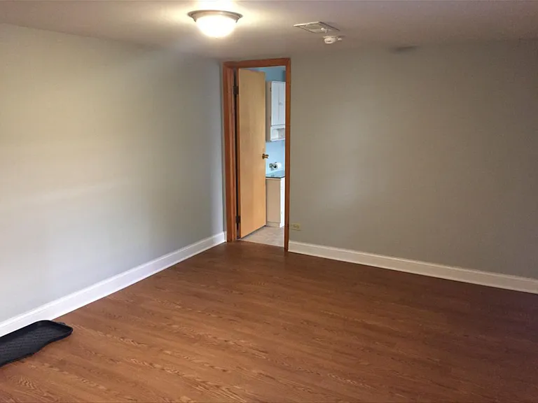 0 Knox Ave #1 — Photo 11