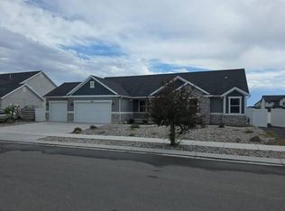 480 E Delano Peak Rd, Eagle Mountain, UT 84005