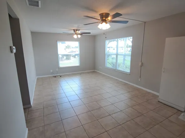 (undisclosed Address), Lehigh Acres, FL 33936