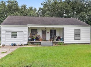 143 Oak St, Hahnville, LA 70057