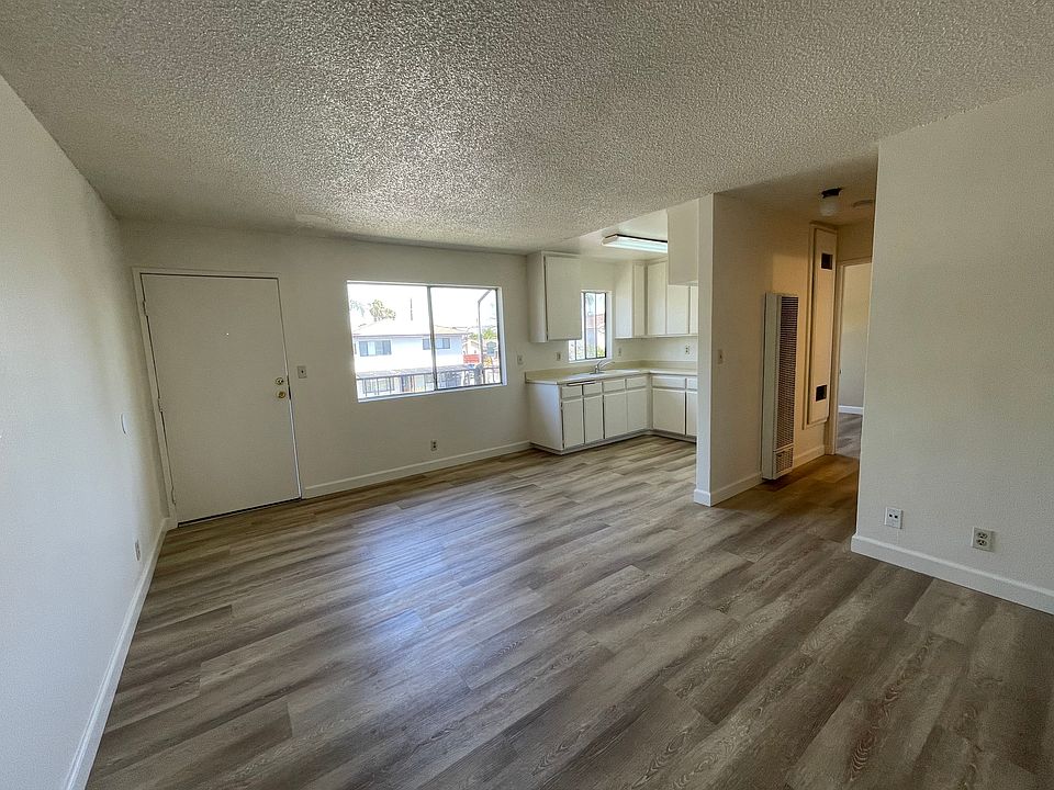 2nd image of 802 W 164th St #5